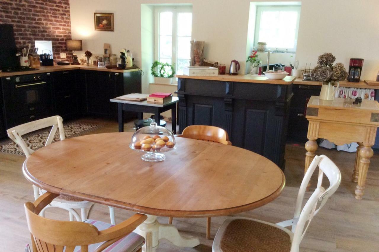 La Maison Du Pinier Breuil-Barret エクステリア 写真